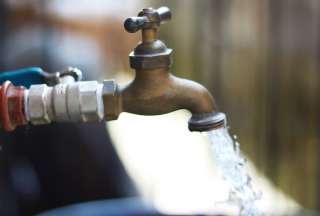 Quito: no habr&aacute; cortes de energ&iacute;a en sistemas de bombeo para garantizar el agua potable