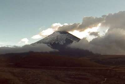 Se registr&oacute; la emisi&oacute;n de gases desde el volc&aacute;n Cotopaxi