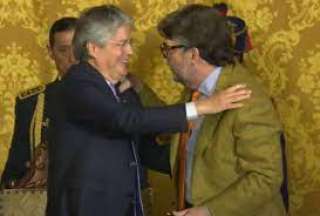 Contralor&iacute;a determin&oacute; indicios de responsabilidad penal en contra de Sebasti&aacute;n Corral