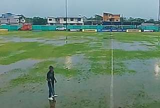 Copa Ecuador: El clima de Shushufindi no dej&oacute; jugar el segundo tiempo entre R&iacute;o Aguarico y Universidad Cat&oacute;lica