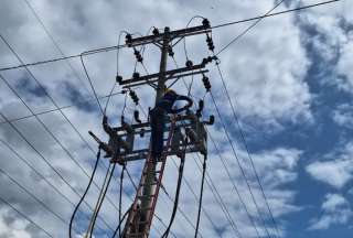 CNEL confirm&oacute; cortes de energ&iacute;a por mantenimiento en algunos sectores de cuatro provincias