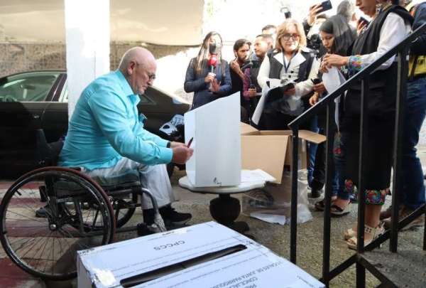 Para el Voto en Casa se han implementado 187 Juntas Receptoras del Voto M&oacute;vil (JRVM) para el sufragio de 711 beneficiarios. 