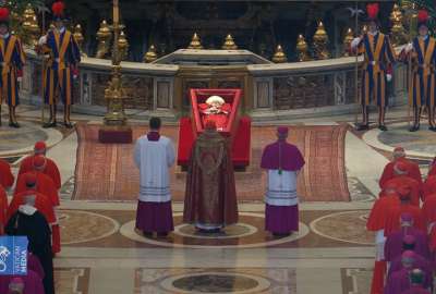 El f&eacute;retro del papa Francisco lleg&oacute; a la Bas&iacute;lica de San Pedro.