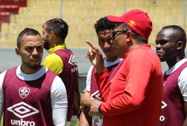 DT de Aucas advierte que su equipo ser&aacute; protagonista en la final ante Barcelona