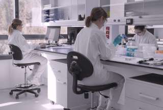 Vacuna espa&ntilde;ola contra el COVID-19 podr&iacute;a estar pronto en Latinoam&eacute;rica tras acuerdo de colaboraci&oacute;n