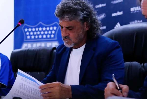 Leonel &Aacute;lvarez dej&oacute; al 'Bombillo'.