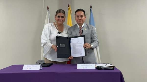 Se firm&oacute; el acuerdo interministerial para la creaci&oacute;n de "Establecimientos de Salud Seguros".