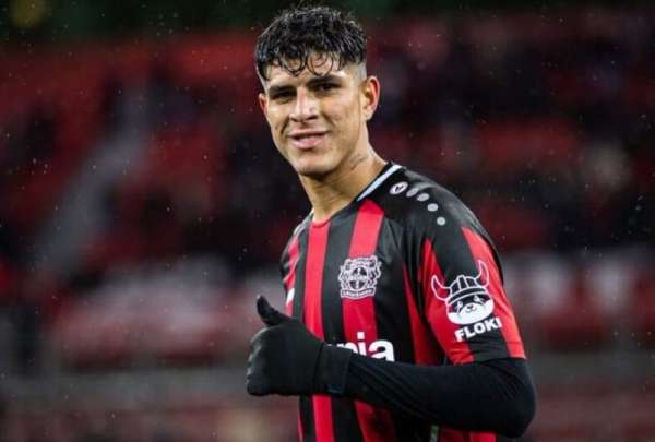 En Leverkusen de Piero Hincapi&eacute; sue&ntilde;a con obtener un triplete de campeonatos este 2024.  