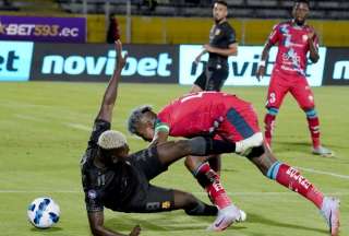 Barcelona SC: Cortez y Bustos tuvieron un impasse en el partido contra El Nacional  &nbsp;