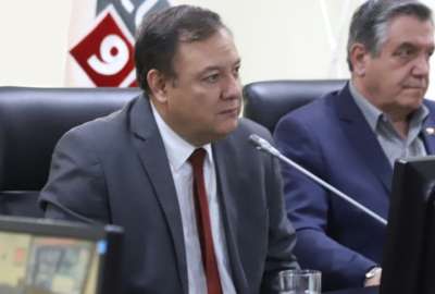 Juan Zapata, ministro del Interior, presidi&oacute; la reuni&oacute;n del COE Nacional.
