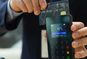 A los medios de pago electr&oacute;nicos se suma el crecimiento de las transferencias en tiempo real, en Ecuador. 