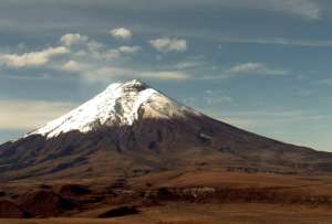 El volc&aacute;n Cotopaxi se encuentra en alerta amarilla, aunque se descartan posibles erupciones.