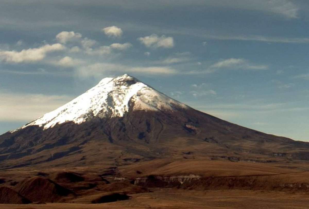 El volc&aacute;n Cotopaxi se encuentra en alerta amarilla, aunque se descartan posibles erupciones.