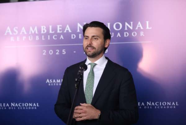 Niels Olsen, presidente de la Asamblea, anunci&oacute; la salida del asesor 1 de la asamble&iacute;sta Cristina J&aacute;come; el exfuncionario es sobrino de Santiago D&iacute;az.