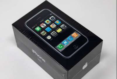 La primera versi&oacute;n del Iphone alcanz&oacute; r&eacute;cord en una subasta. 