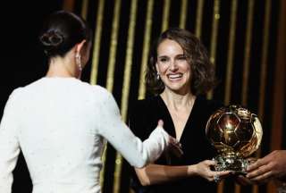 Natalie Portman tambi&eacute;n se burl&oacute; del Real Madrid