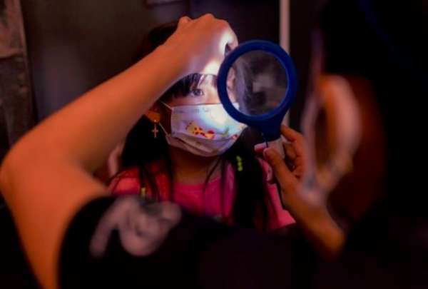 C&oacute;mo prevenir y tratar la ceguera infantil